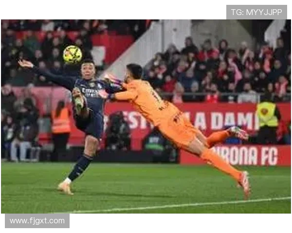 维尼修斯致谢本泽马私聊姆巴佩